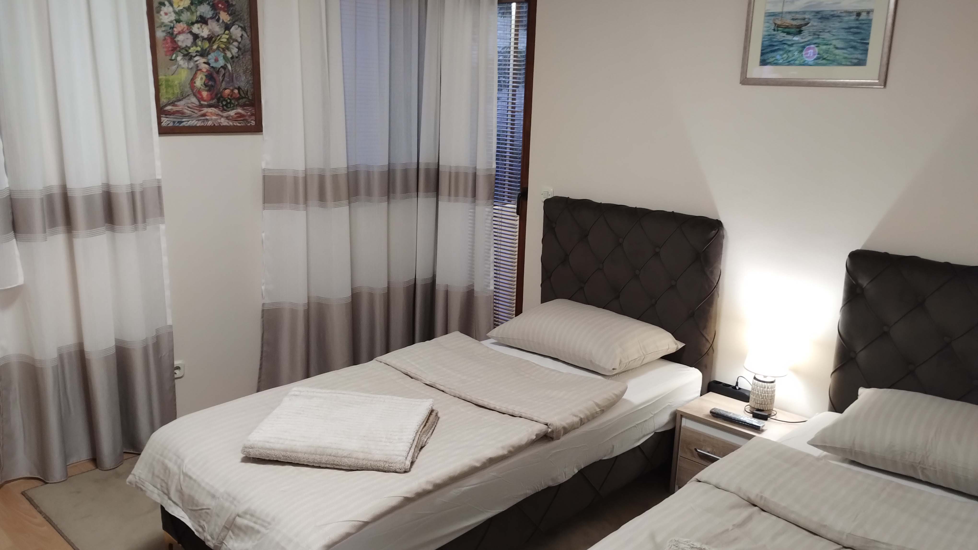 Ulazna vrata u apartman